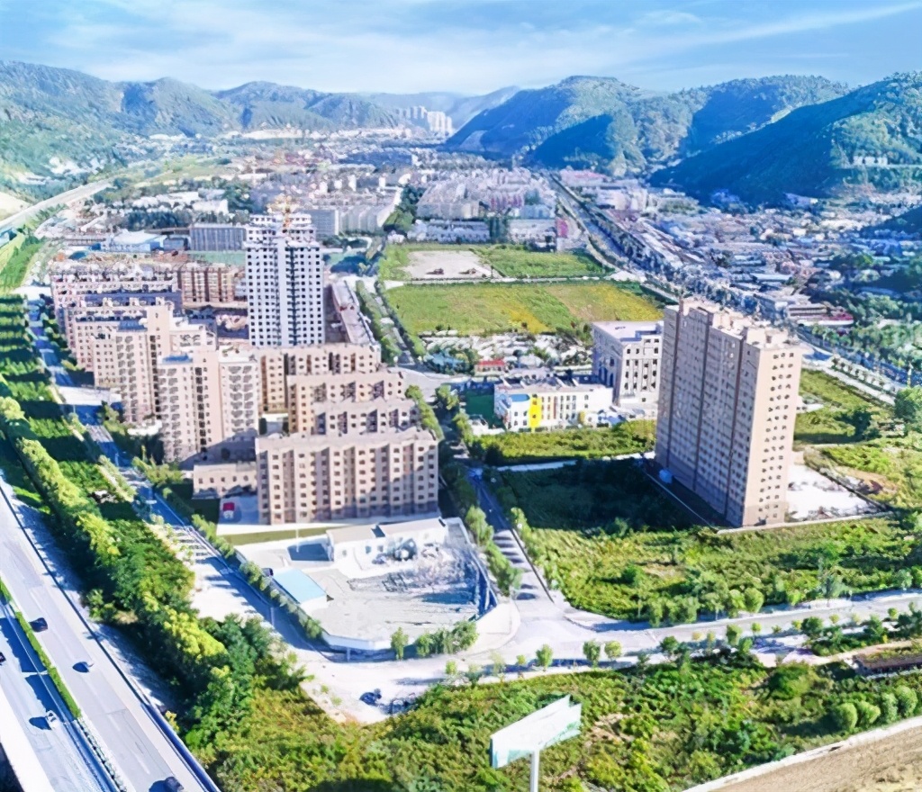 农民与院士接轨，搭上“致富专列”奔小康
